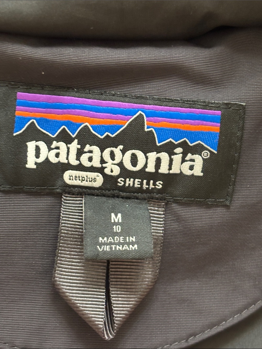 Patagonia Boys Black Quilted Hooded Down Puffer Jacket Medium (Size 10) - Picture 7 of 9